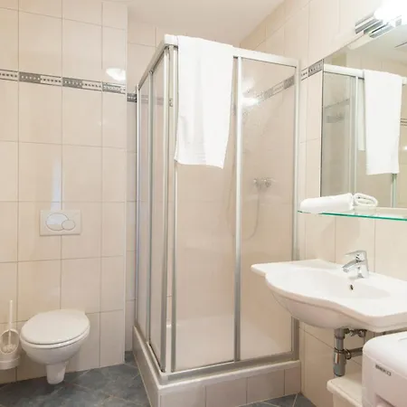 Exclusive Panorama Schiller