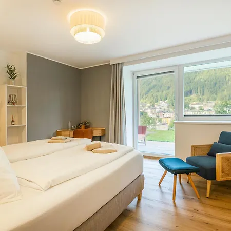 Exclusiv Panorama Schiller